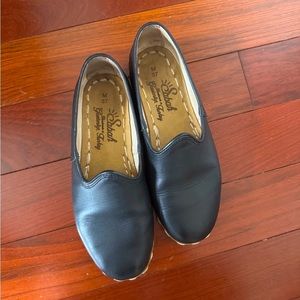 Beruit Black Sabahs, Men’s Size 37 (EUR 38, equivalent to women’s size 7.5 to 8)